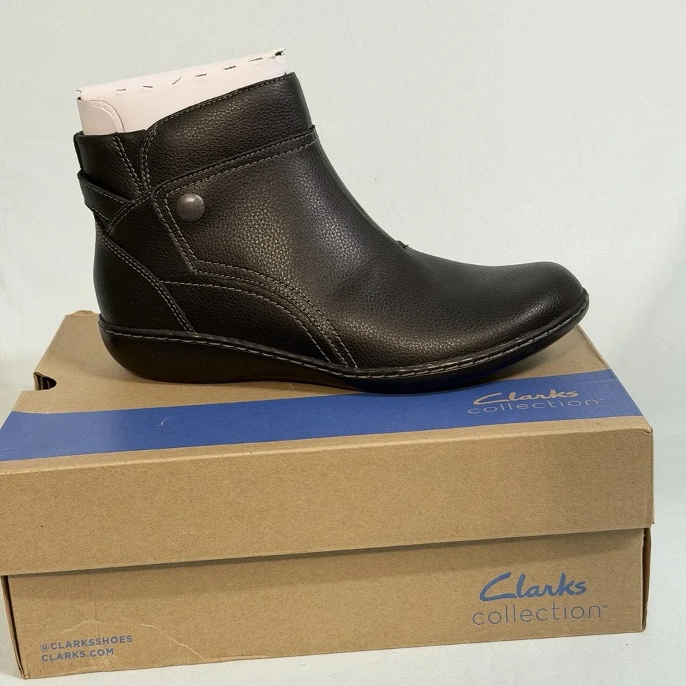 Clarks Collection‎ Size-8.5M Women Ashland Mabel Boot, Black Tumbled Leather